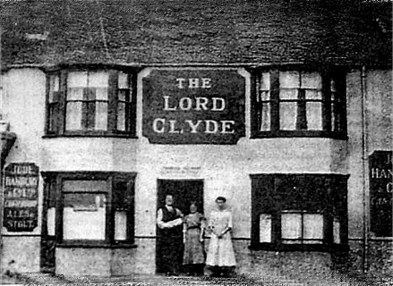 The Lord Clyde in 1900 with licensee Herbert Hilson and family at the door